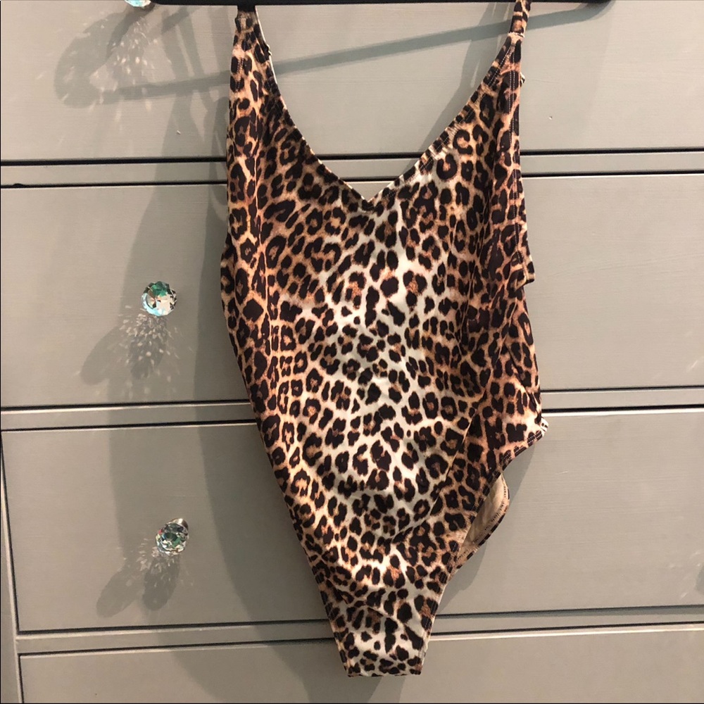 One piece bathing suit